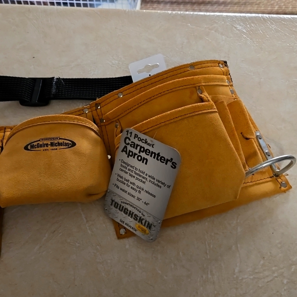 11 Pocket Carpenters Apron, McGuire-Nicholas, New with tags